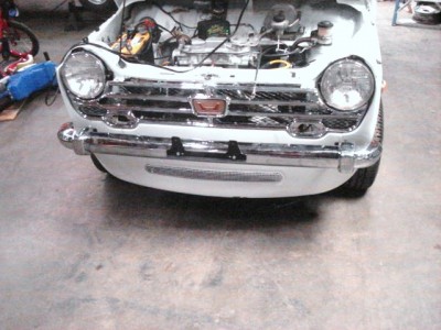 H  white truck 001.JPG