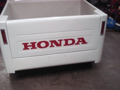 H  white truck 003.JPG