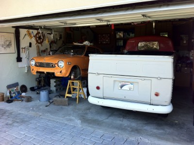 71 Z600 and 59 VW Single Cab 2.jpg