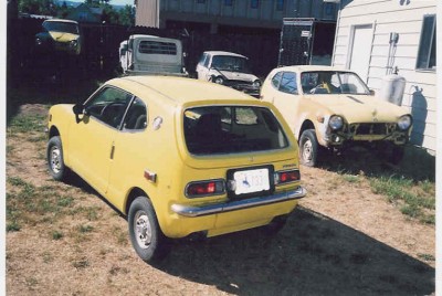 Some in the back ground_2061175921.jpg