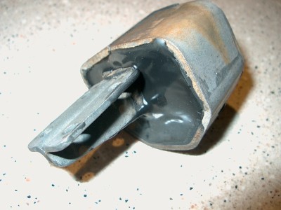 Sedan Rear Engine mount 2.JPG