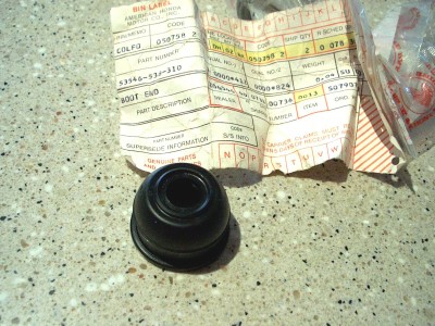 Tie Rod End Boot 53546-538-310a.JPG